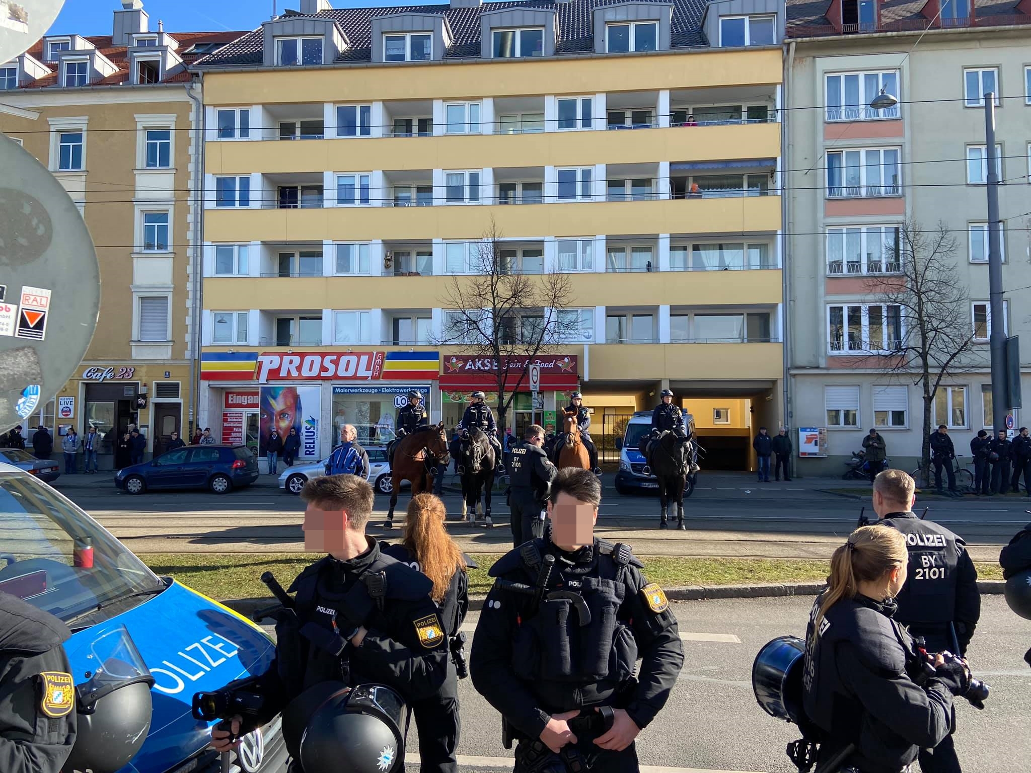 Ausschreitungen Vor Dem Spiel Tsv 1860 Munchen Gegen Sv Waldhof Mannheim