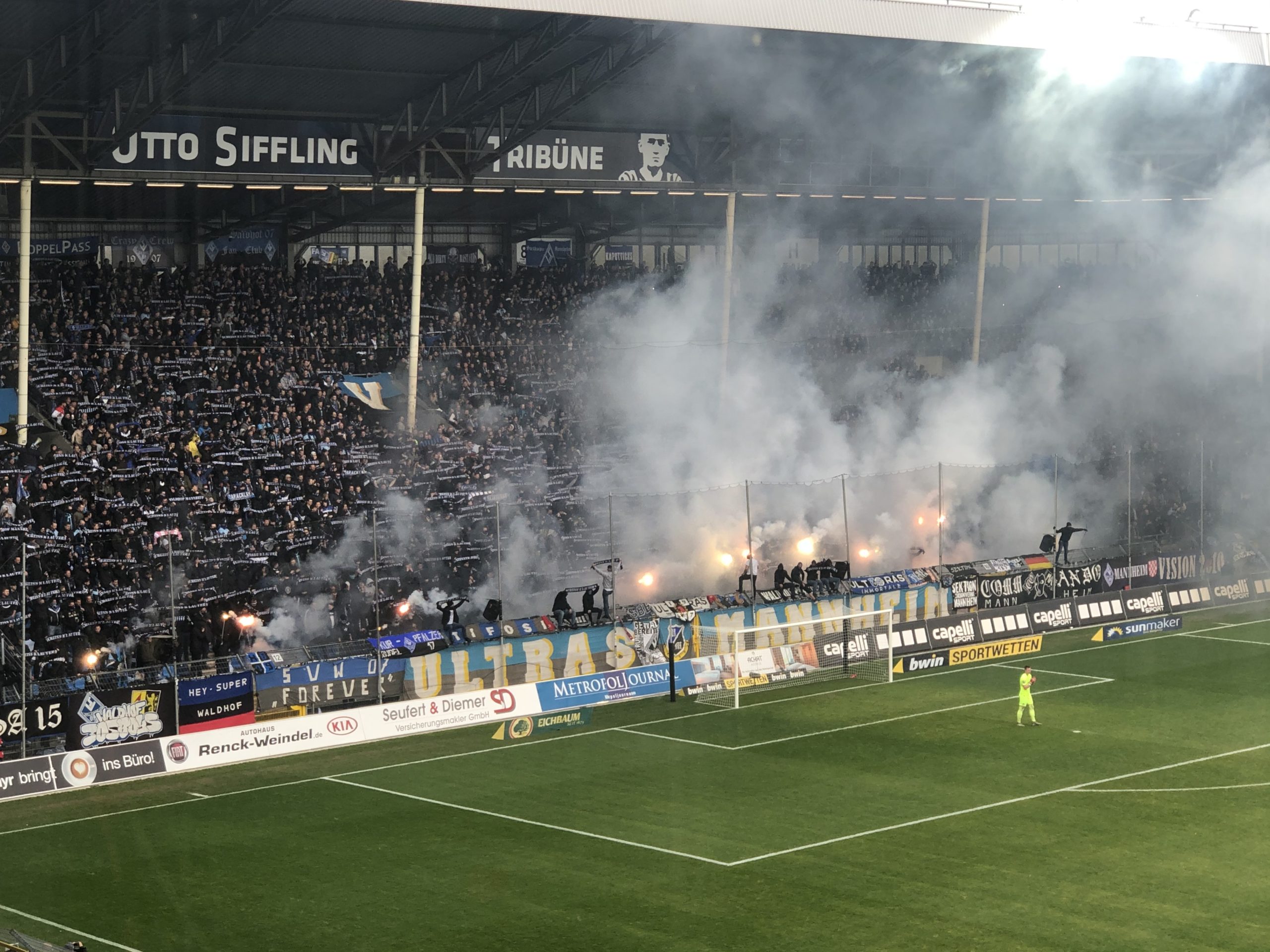 Waldhof Mannheim: Geldstrafe wegen Pyrotechnik