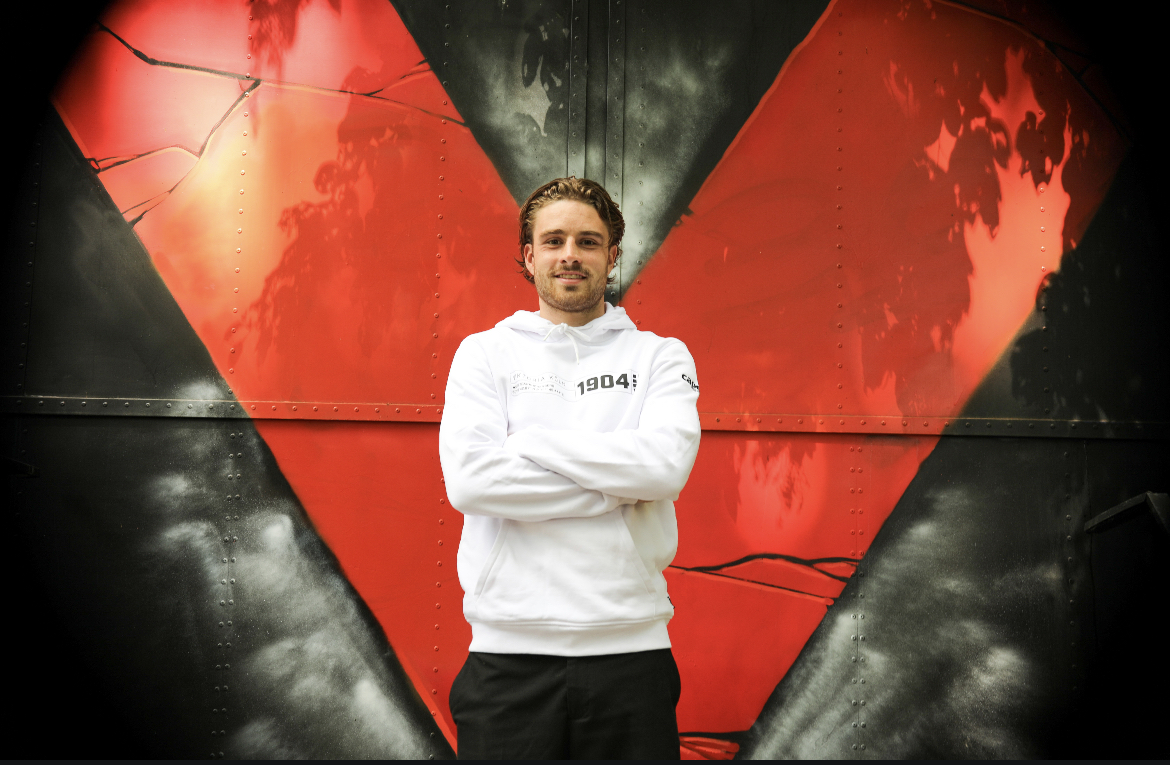 David Philipp bleibt Viktoria Köln treu: Vertragsverlängerung als Zeichen für Kontinuität