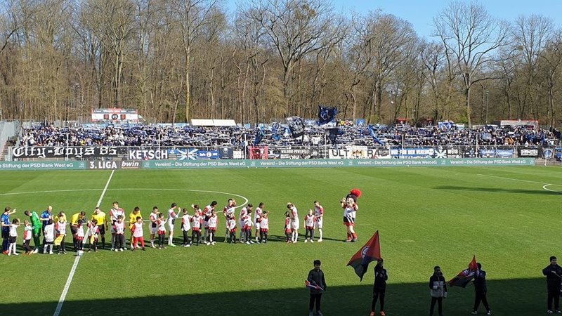 Zwischen Freude und Frustration: Kölns turbulente Partie gegen Mannheim endet ohne Sieger